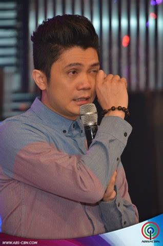 Vhong Navarro's emotional comeback! .